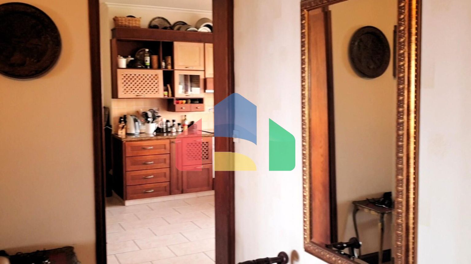 Продаж - Квартира 210 m² В Лимассоле