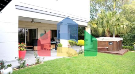 Продажа - Вилла 455 m² в Лимассоле