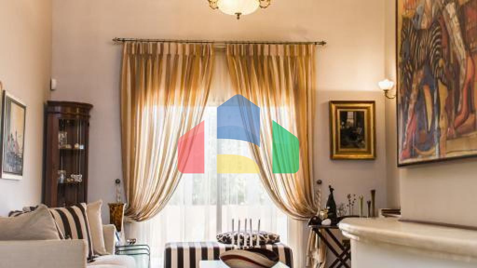 Продаж - Вілла 550 m² В Лимассоле