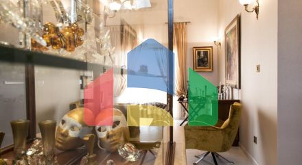 Продаж - Вілла 550 m² В Лимассоле