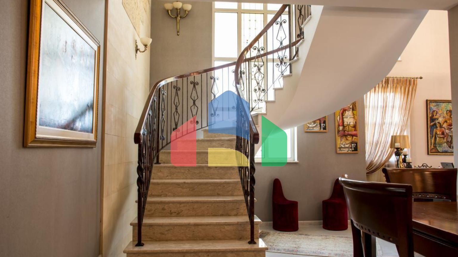 Продаж - Вілла 550 m² В Лимассоле