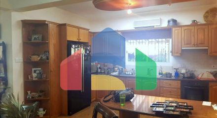 For Sale - Detached house 320 m² in Limassol