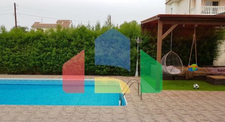 Продаж - Вілла 450 m² В Лимассоле