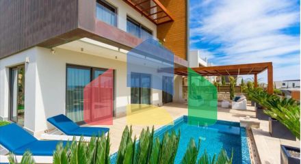 For Sale - Villa 520 m² in Limassol