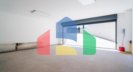 Продаж - Вілла 600 m² В Лимассоле