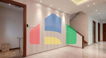 Продаж - Бізнес 479 m² В Лимассоле