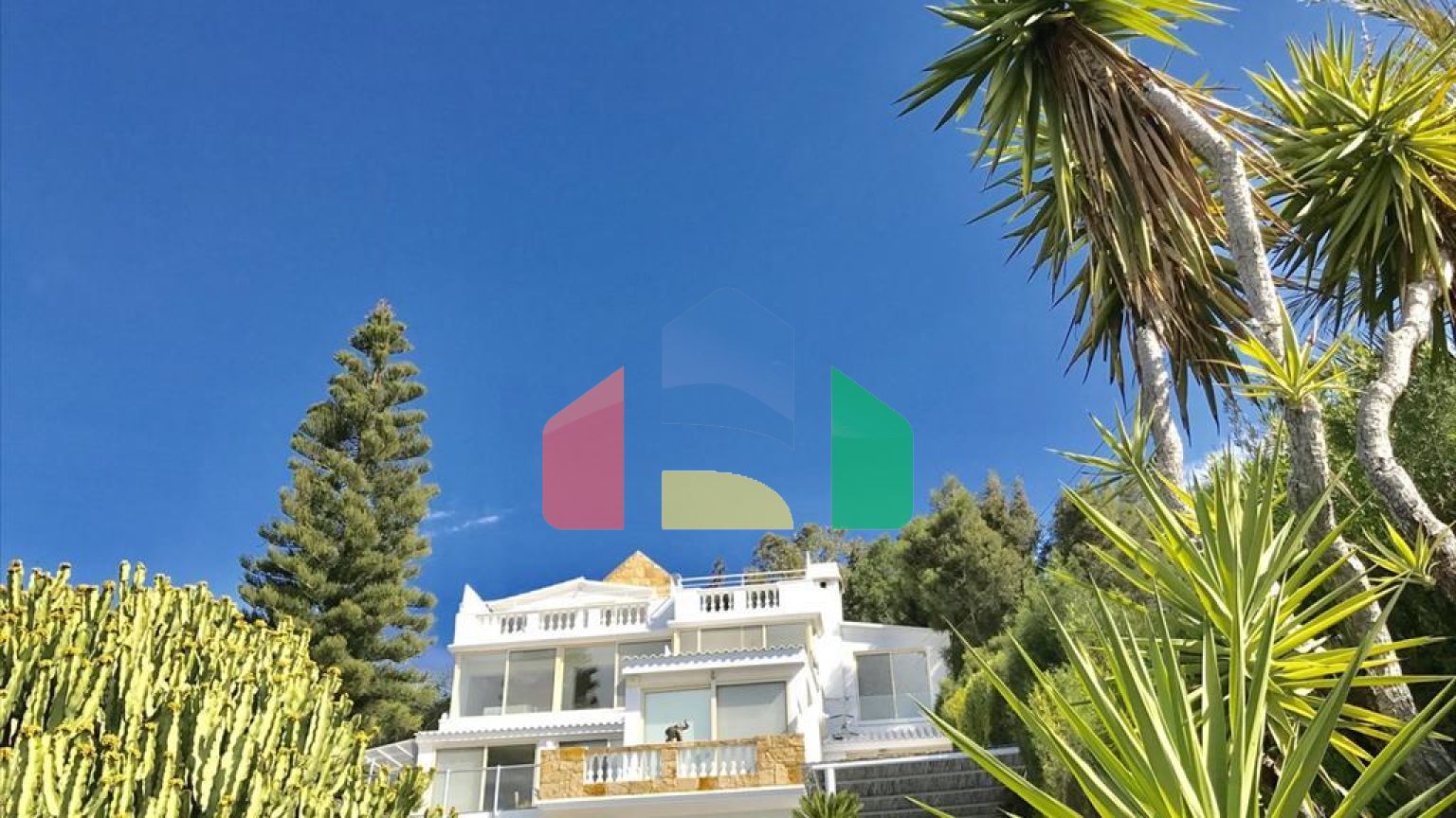 Продаж - Вілла 500 m² В Лимассоле