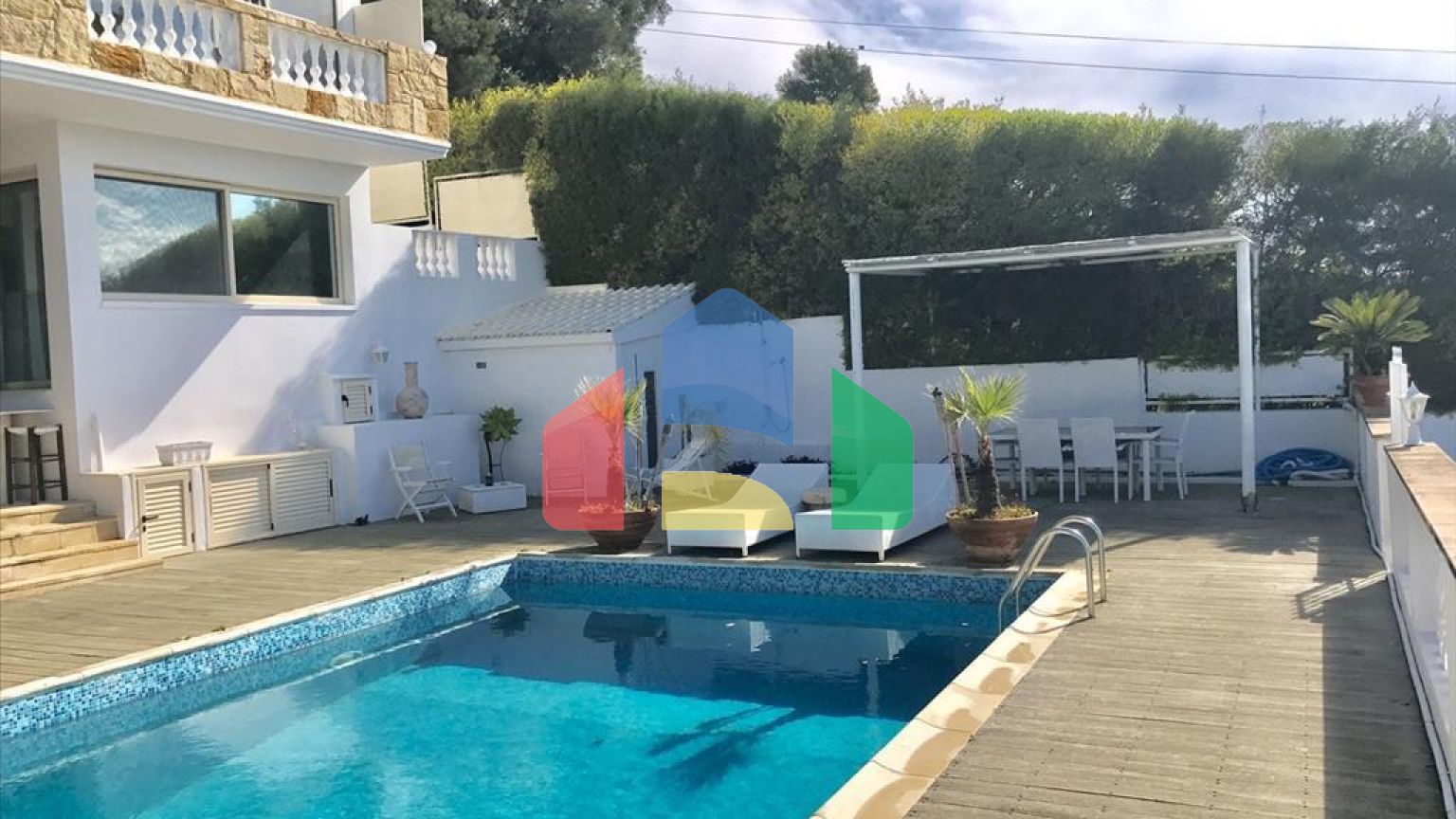 Продаж - Вілла 500 m² В Лимассоле