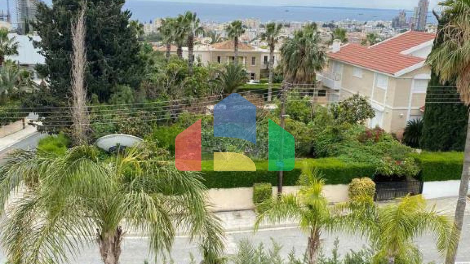 Продаж - Вілла 790 m² В Лимассоле