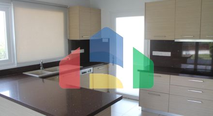 Продаж - Вілла 350 m² В Лимассоле