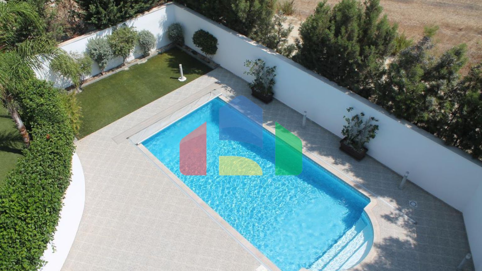 Продаж - Вілла 350 m² В Лимассоле