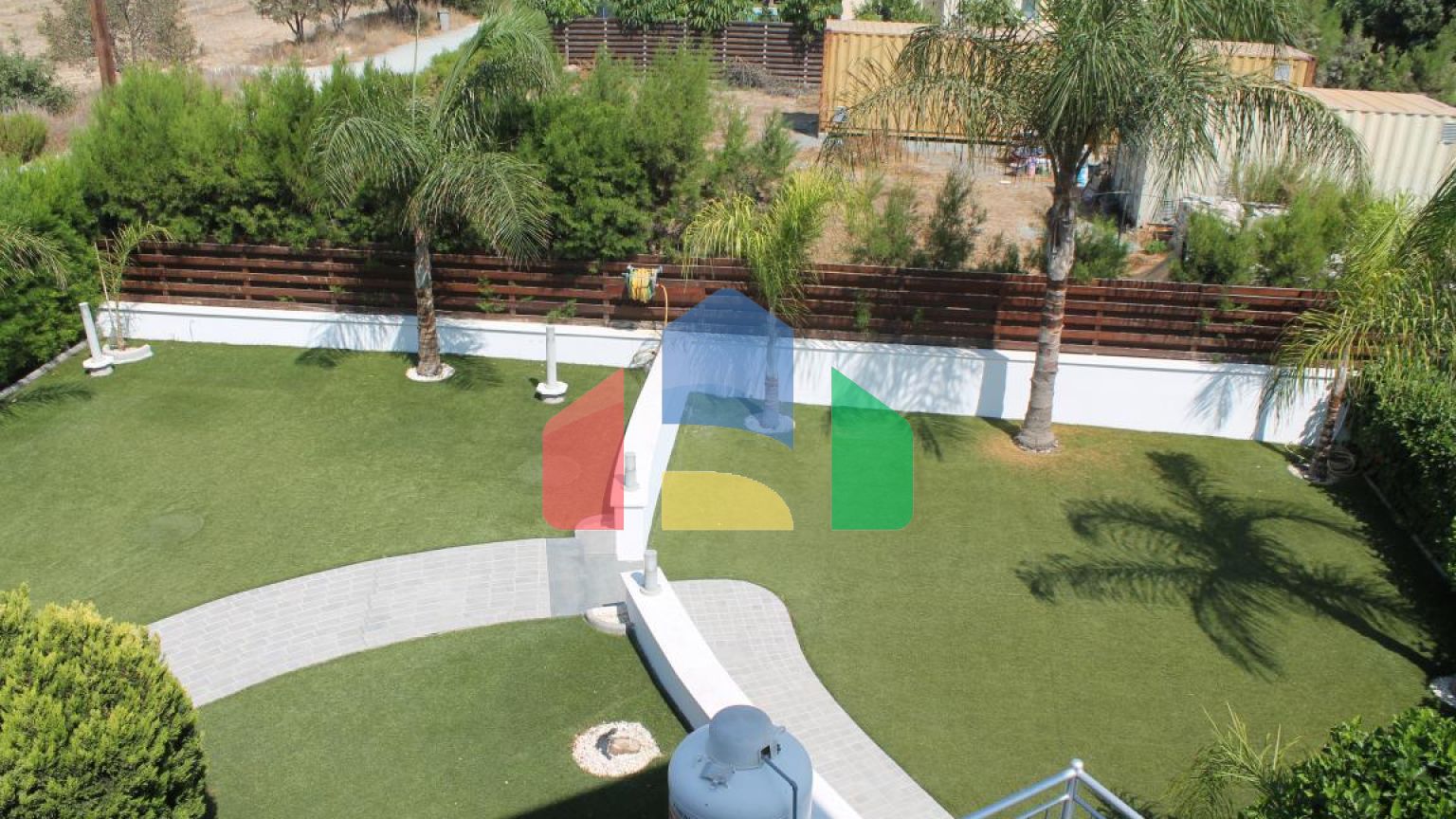 Продаж - Вілла 350 m² В Лимассоле