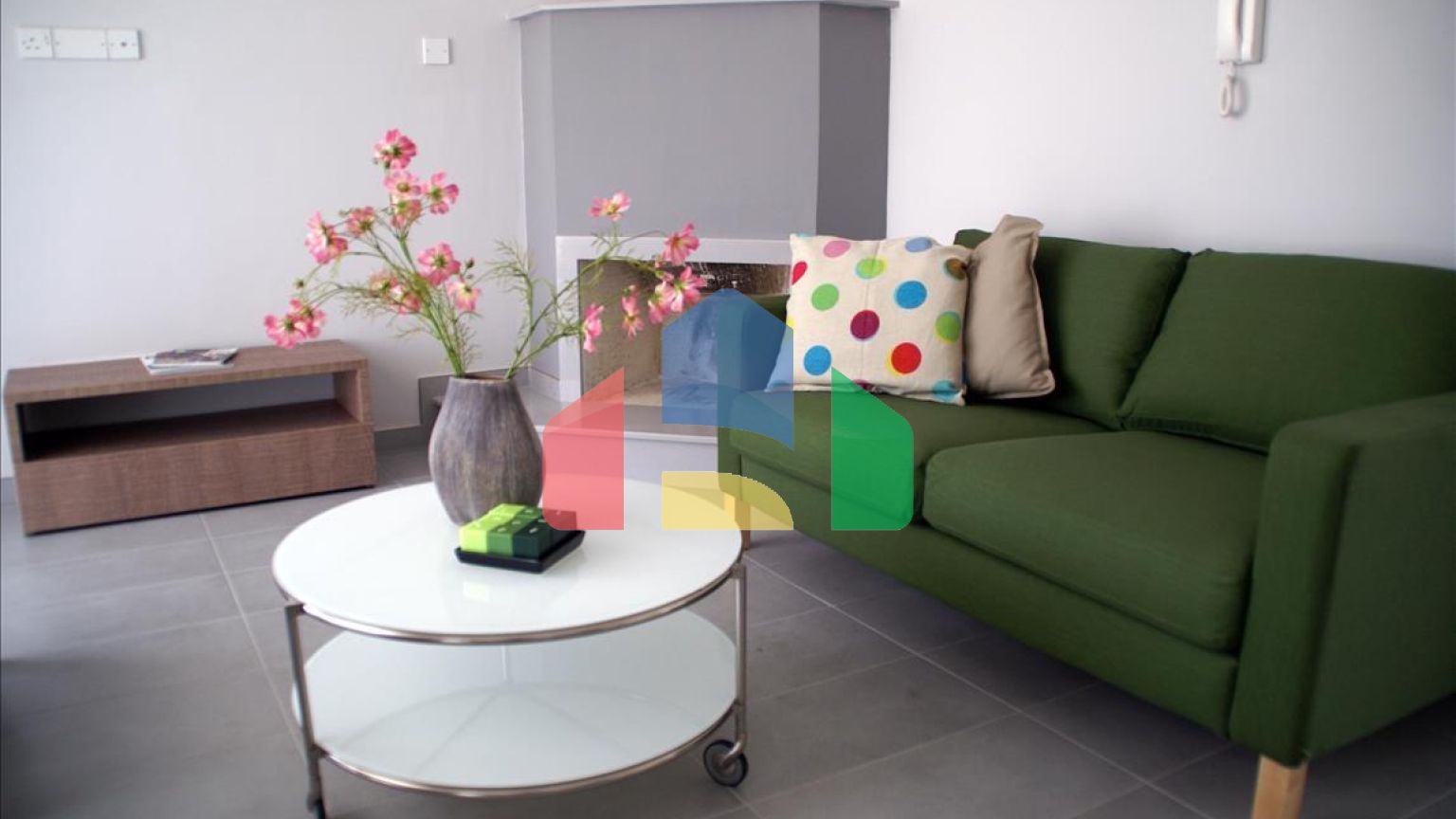 Продаж - Таунхаус 97 m² В Лимассоле