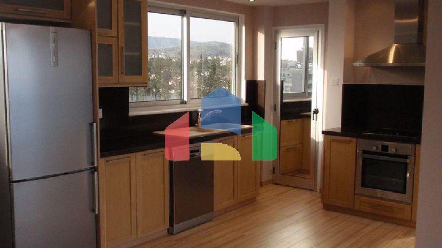 Продаж - Квартира 140 m² В Лимассоле