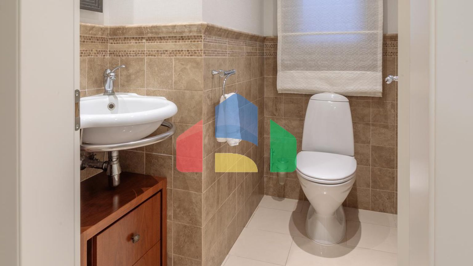 Продаж - Котедж 246 m² В Лимассоле