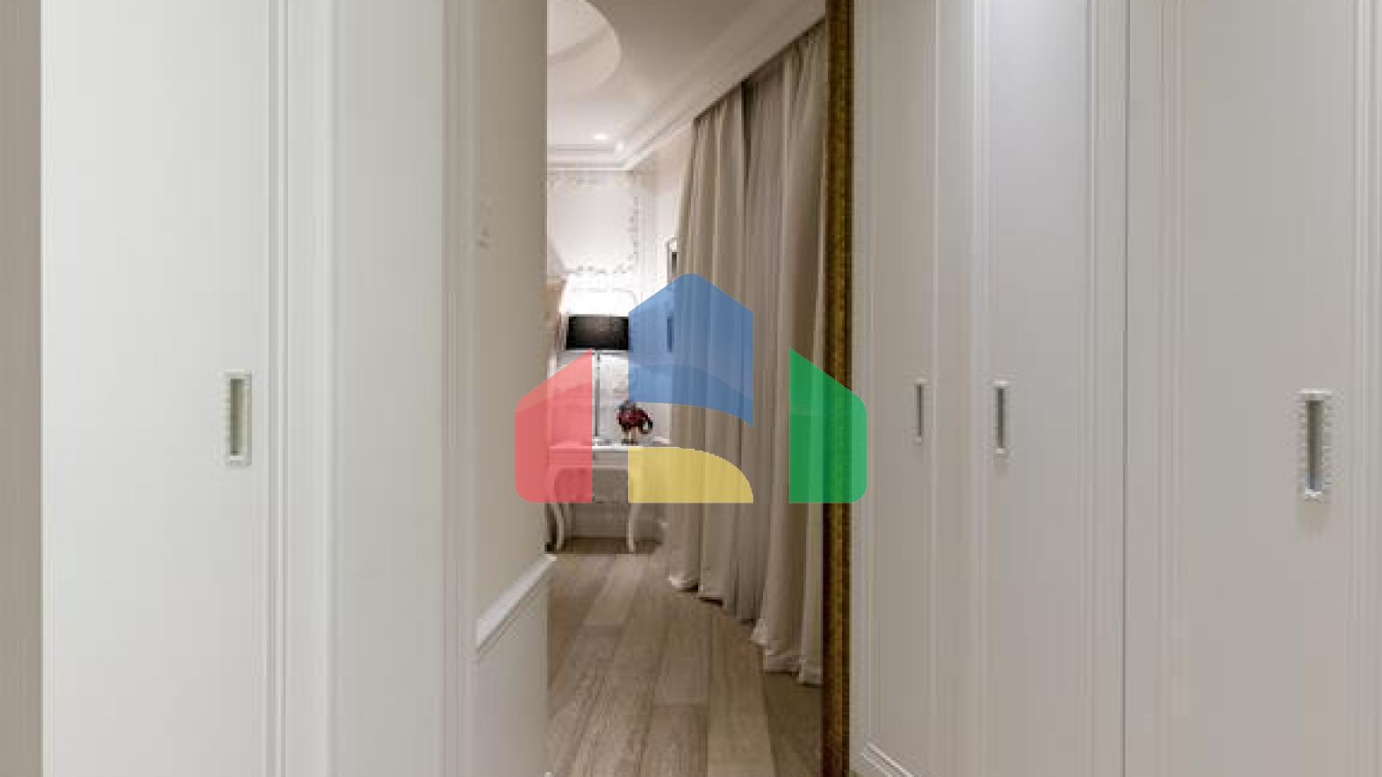 Продаж - Котедж 246 m² В Лимассоле