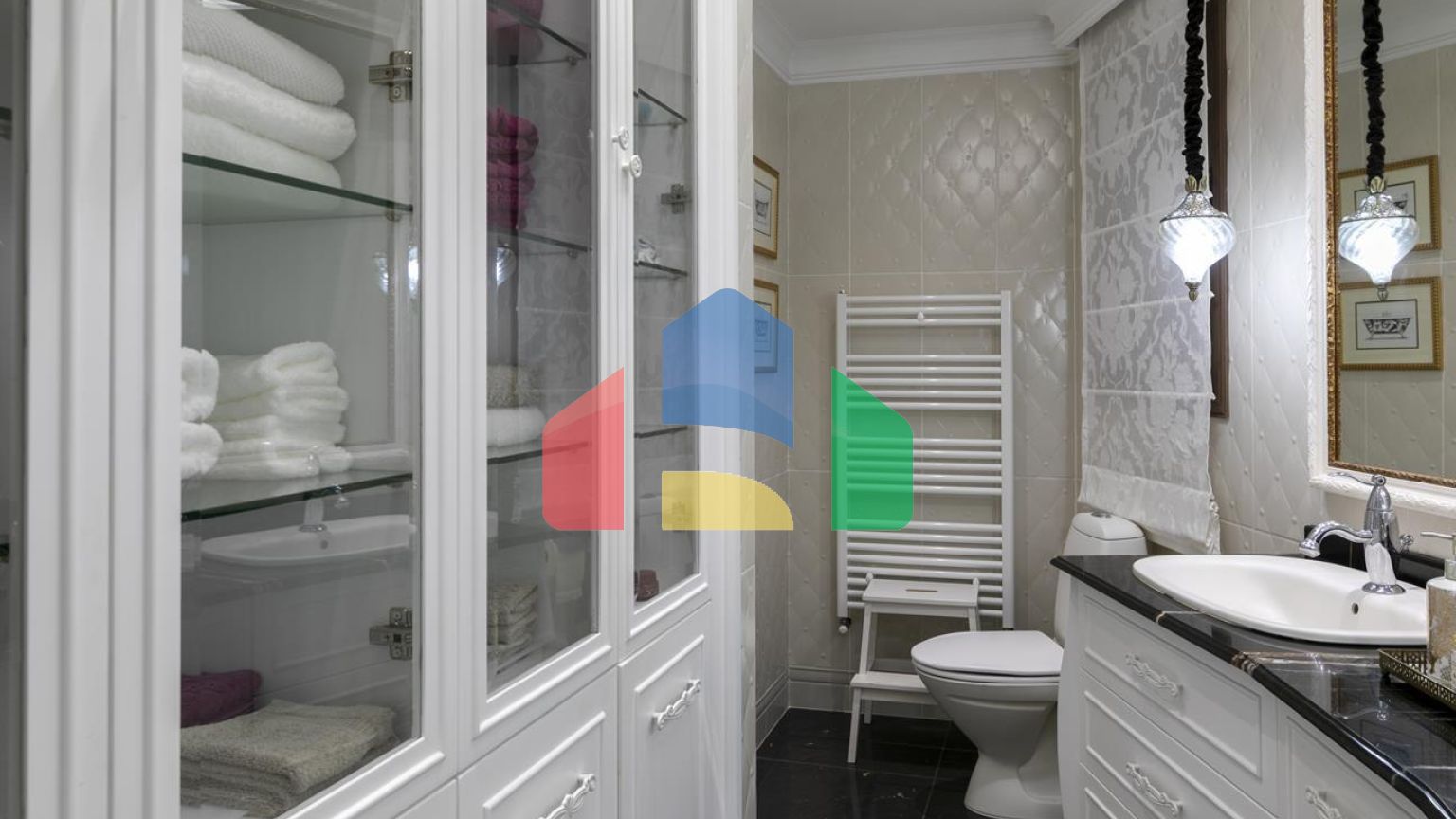 Продаж - Котедж 246 m² В Лимассоле