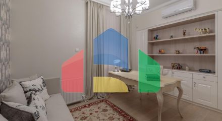 Продаж - Котедж 246 m² В Лимассоле