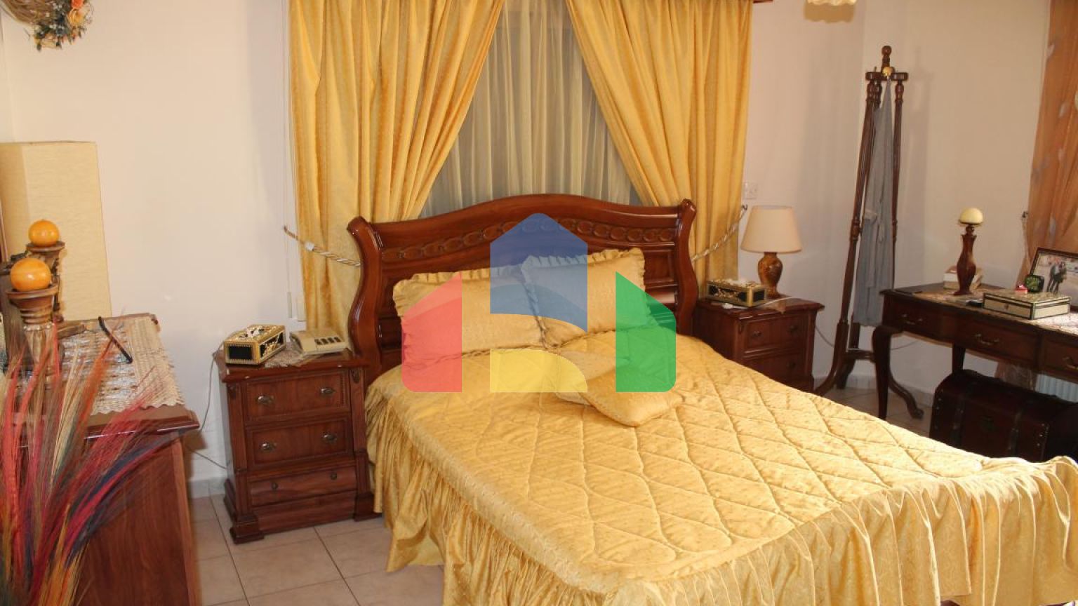 Продаж - Вілла 180 m² В Лимассоле