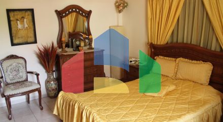 Продаж - Вілла 180 m² В Лимассоле