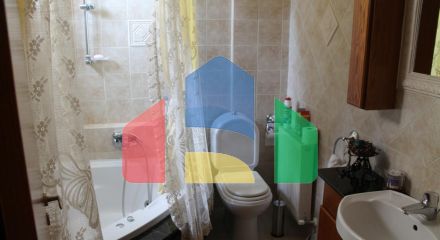 Продаж - Вілла 180 m² В Лимассоле