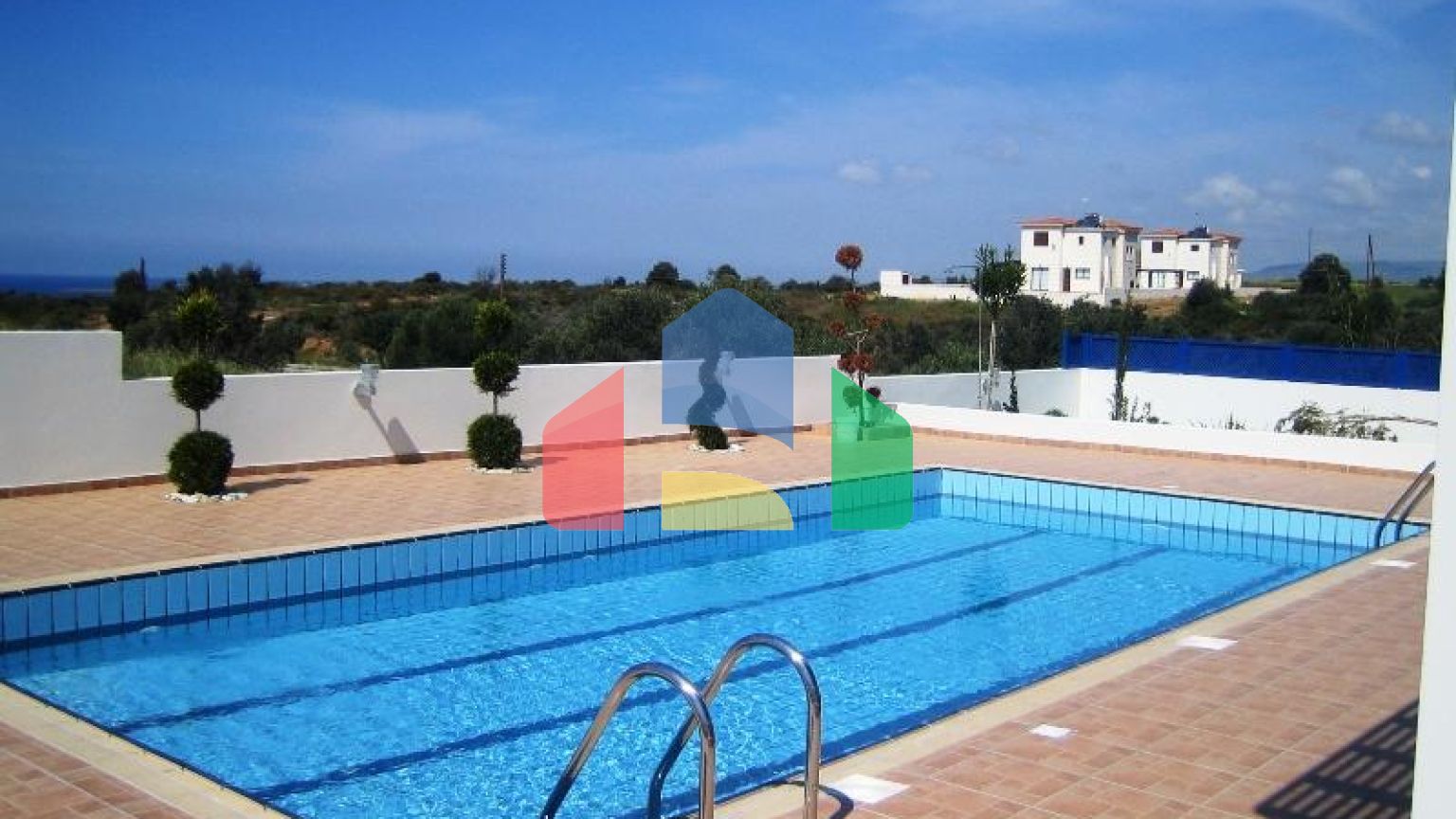 Продаж - Вілла 128 m² В Лимассоле