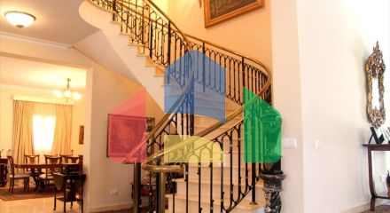 Продаж - Вілла 320 m² В Лимассоле