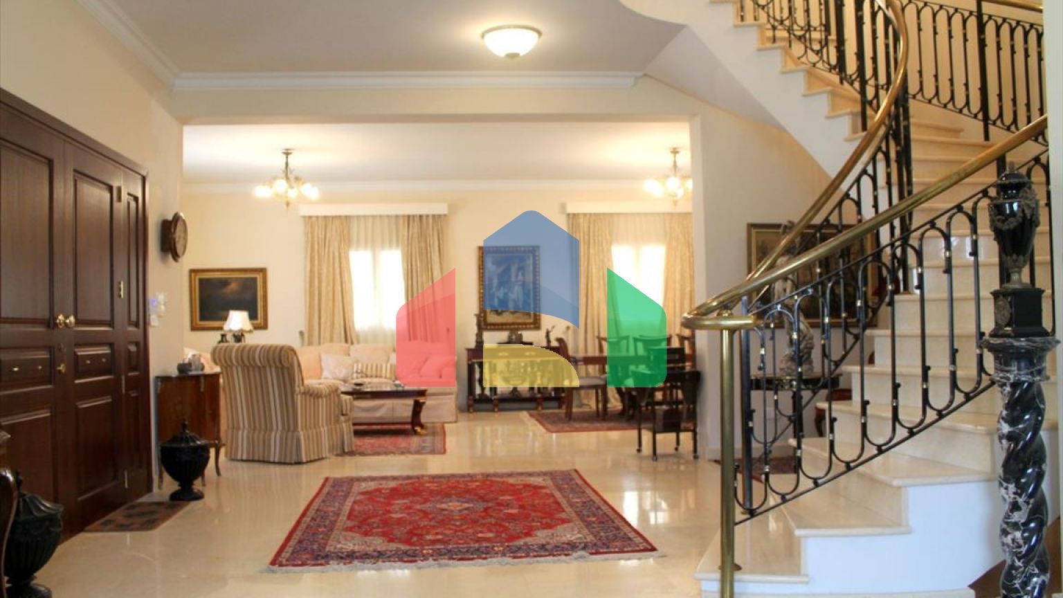 Продаж - Вілла 320 m² В Лимассоле