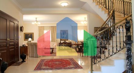 Продаж - Вілла 320 m² В Лимассоле