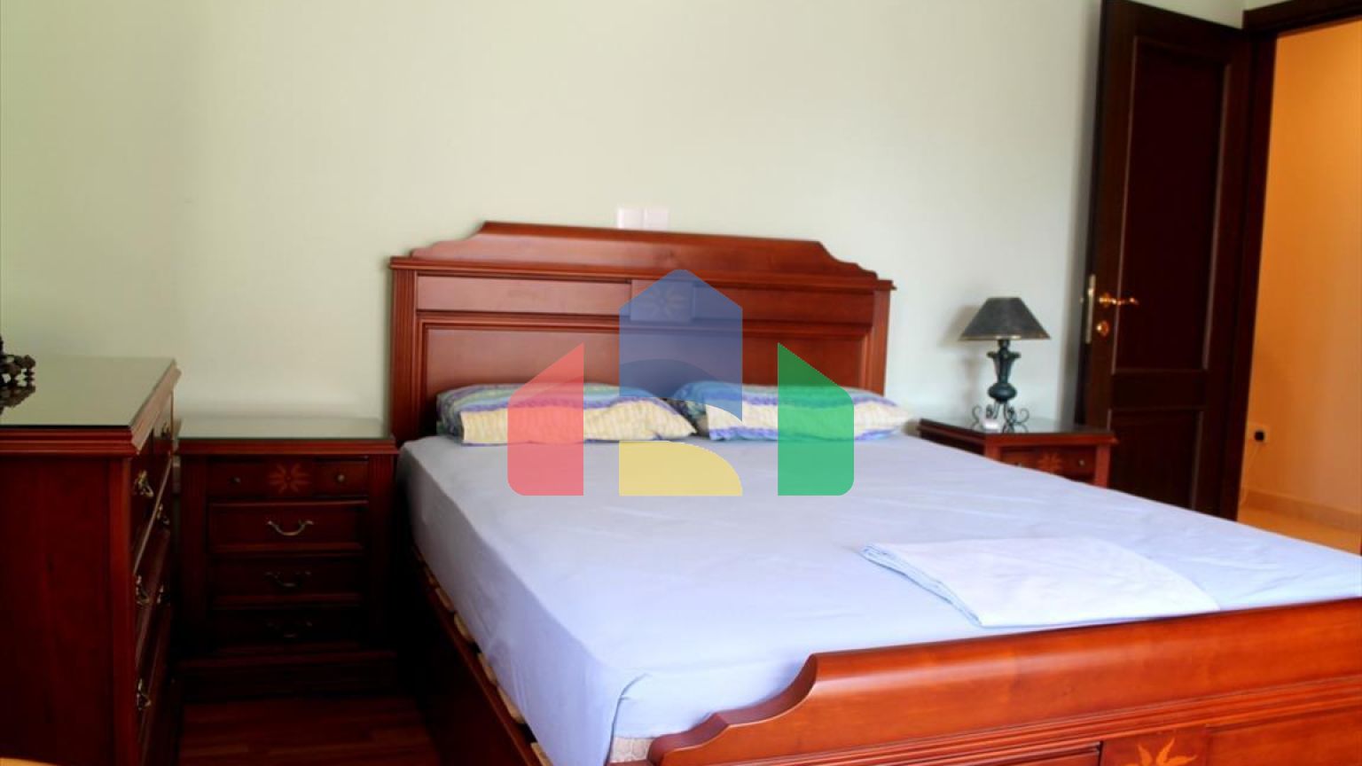 Продаж - Вілла 320 m² В Лимассоле