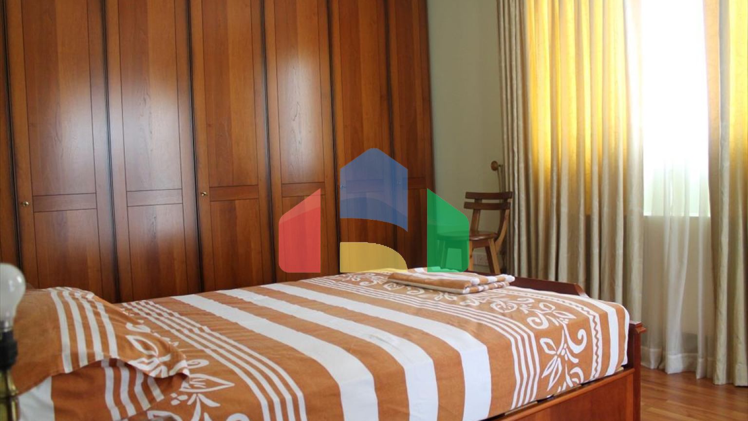 Продаж - Вілла 320 m² В Лимассоле