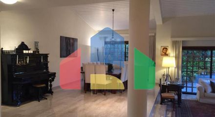 For Sale - Villa 450 m² in Limassol
