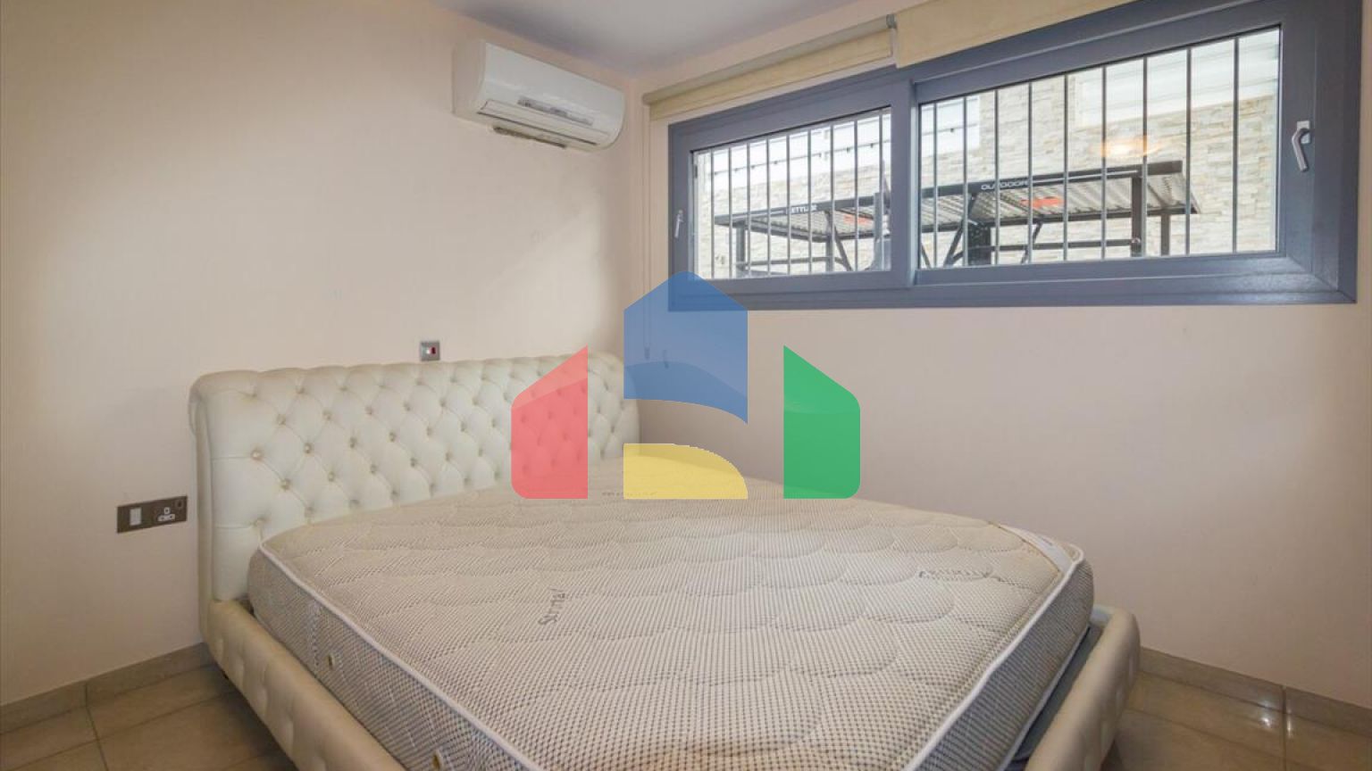 Продаж - Вілла 246 m² В Лимассоле