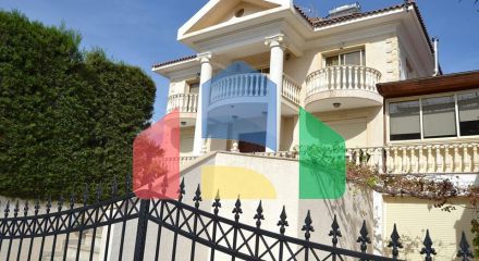 For Sale - Villa 470 m² in Limassol