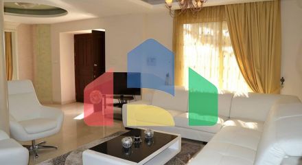 For Sale - Villa 470 m² in Limassol