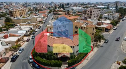 For Sale - Detached house 290 m² in Limassol
