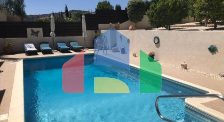 For Sale - Villa 155 m² in Limassol