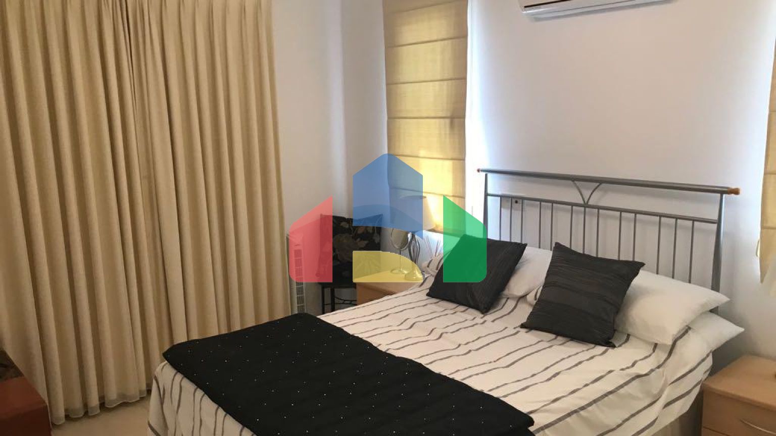 Продаж - Вілла 155 m² В Лимассоле