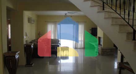 For Sale - Villa 500 m² in Limassol
