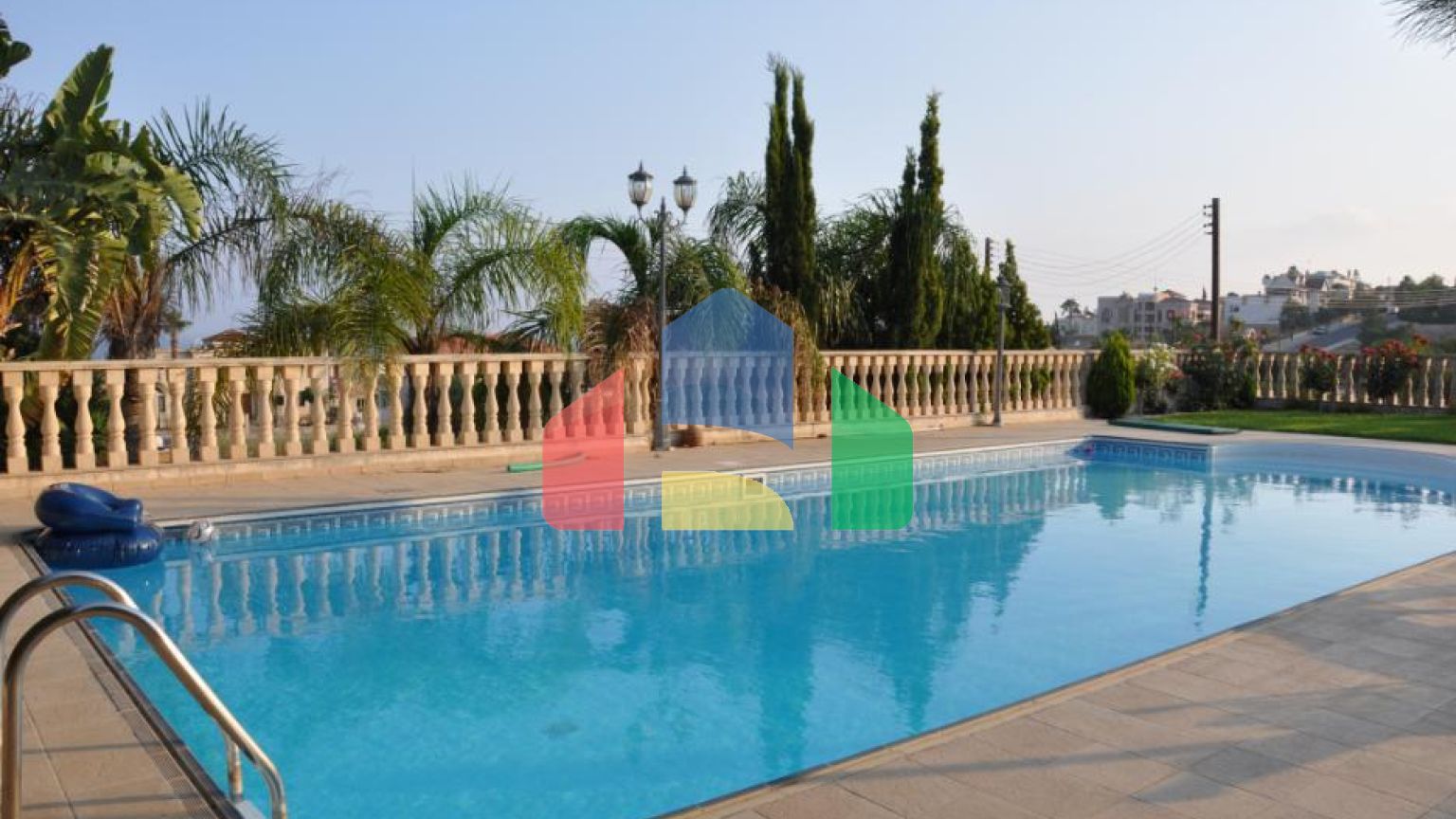 Продаж - Вілла 520 m² В Лимассоле