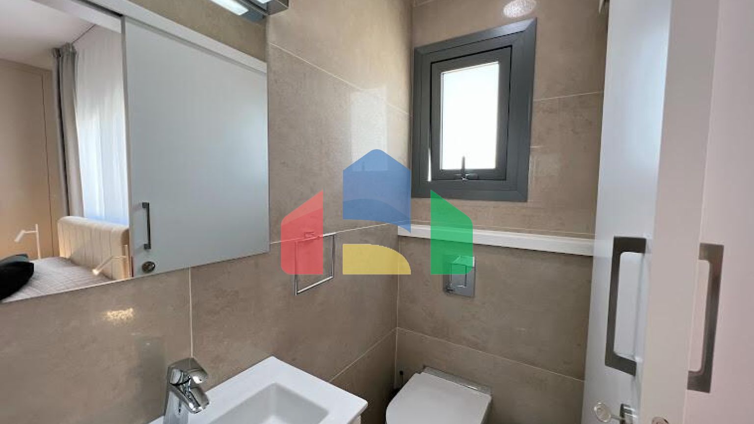 Продаж - Квартира 100 m² В Лимассоле