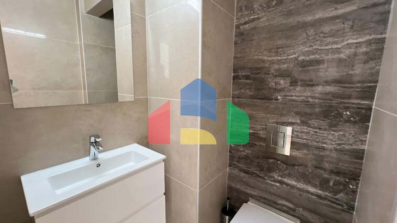 Продаж - Квартира 100 m² В Лимассоле