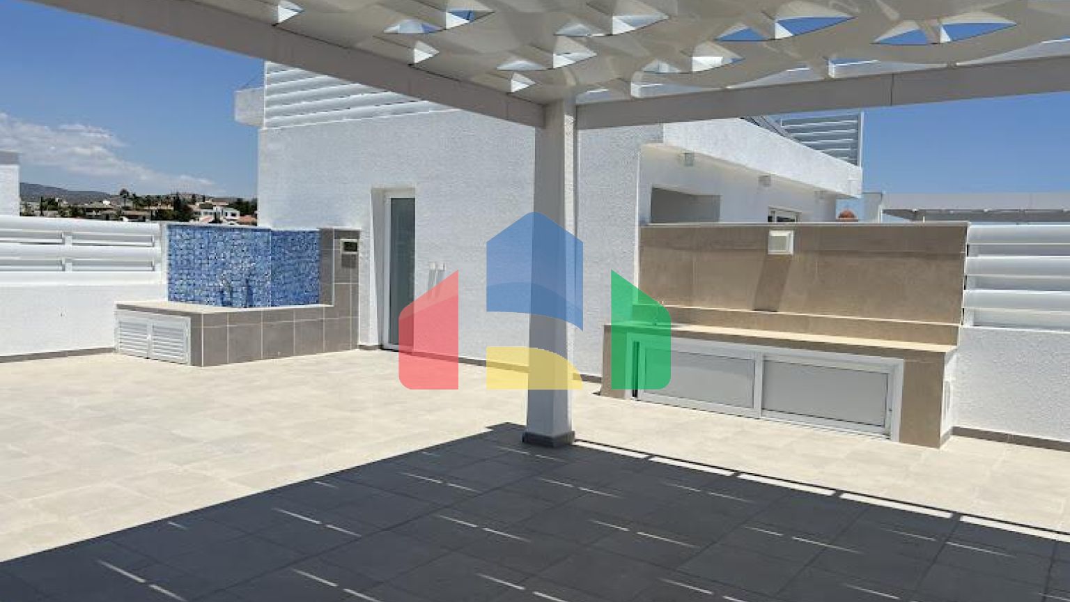 Продаж - Квартира 100 m² В Лимассоле