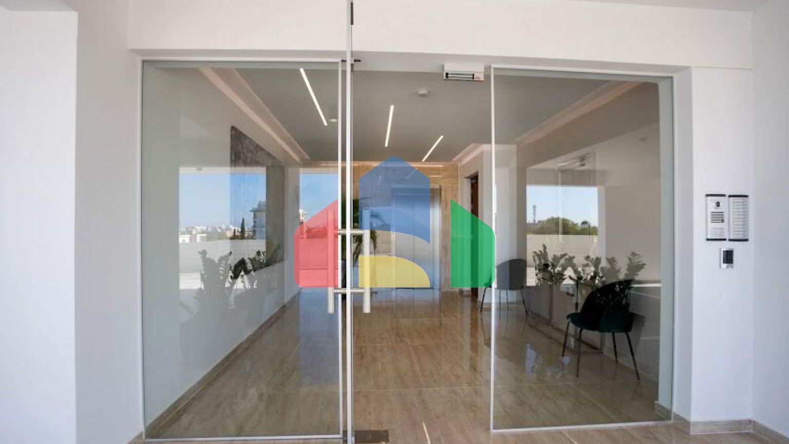 Продаж - Квартира 100 m² В Лимассоле