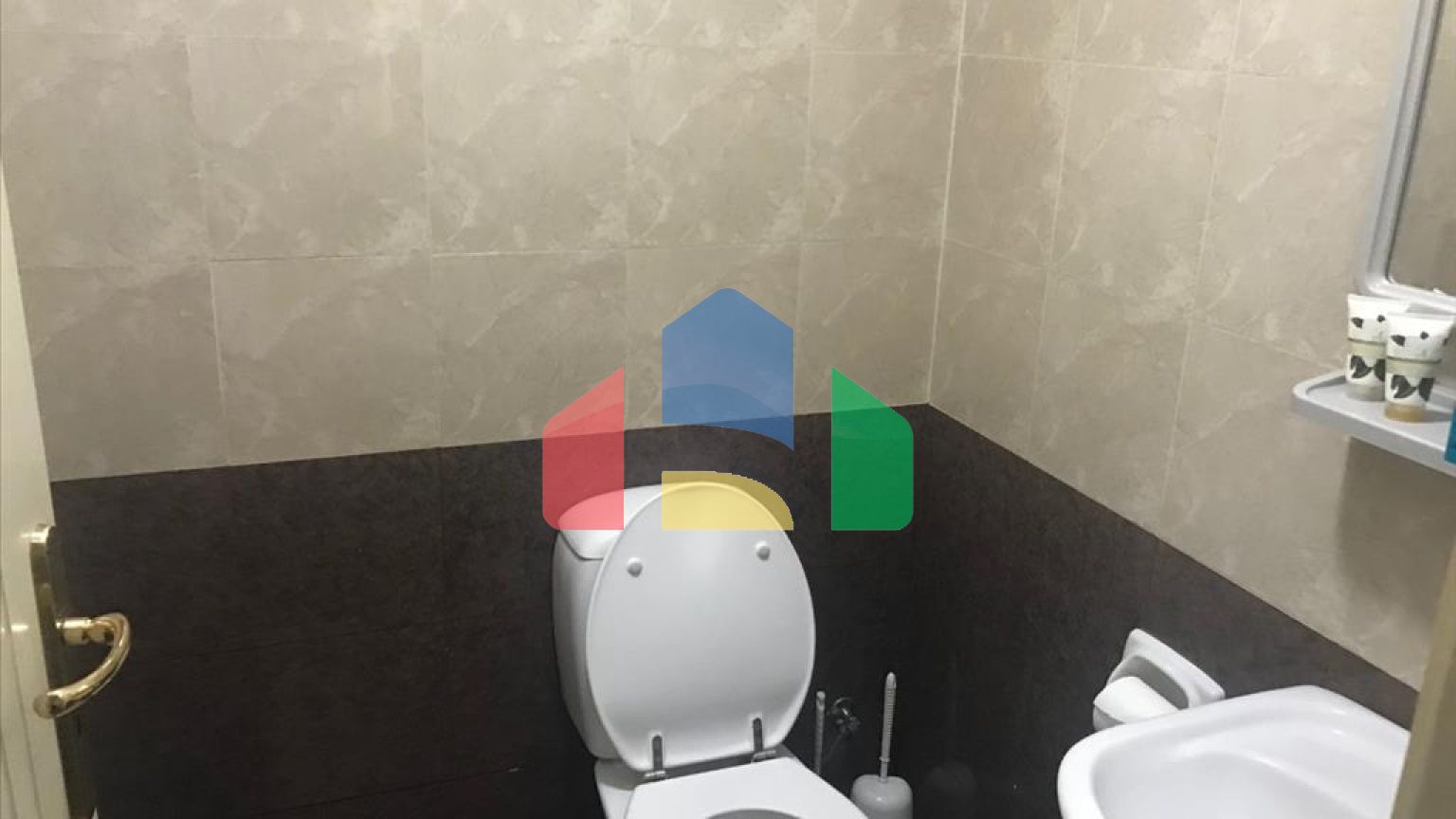 Продаж - Бізнес 203 m² В Лимассоле