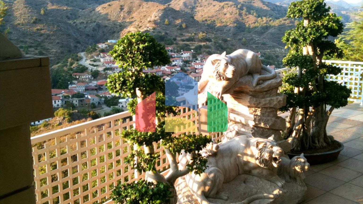 Продаж - Вілла 450 m² В Лимассоле