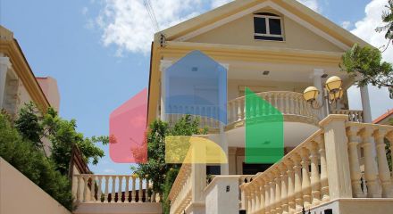 For Sale - Villa 420 m² in Limassol