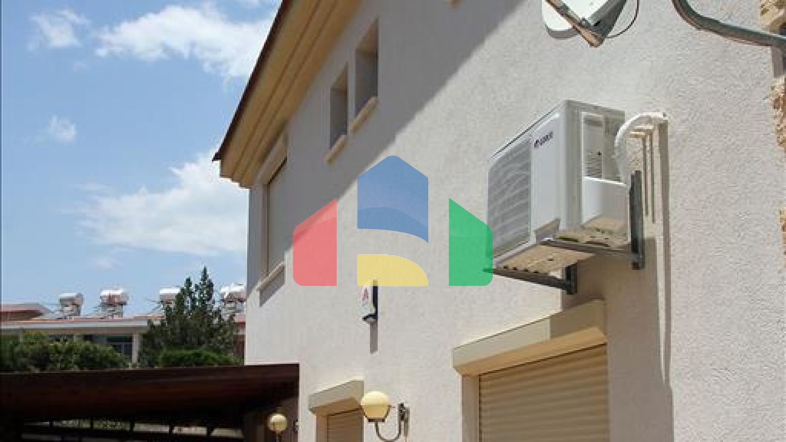 Продаж - Вілла 420 m² В Лимассоле