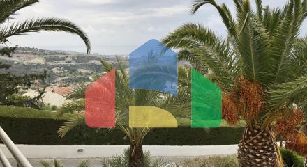 Продаж - Вілла 550 m² В Лимассоле