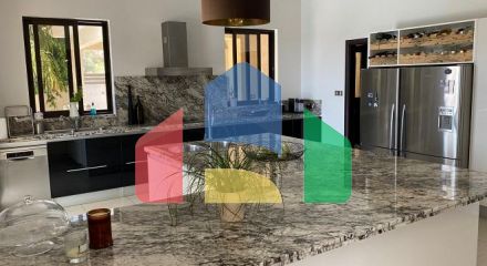 Продажа - Вилла 628 m² в Лимассоле